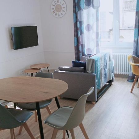Loudeac : Appartement T2 Chaleureux Centre Ville Eksteriør bilde