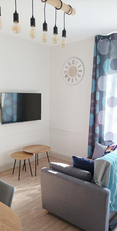 Loudeac : Appartement T2 Chaleureux Centre Ville Eksteriør bilde