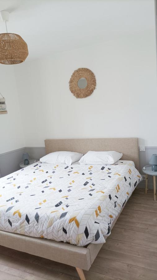 Loudeac : Appartement T2 Chaleureux Centre Ville Eksteriør bilde